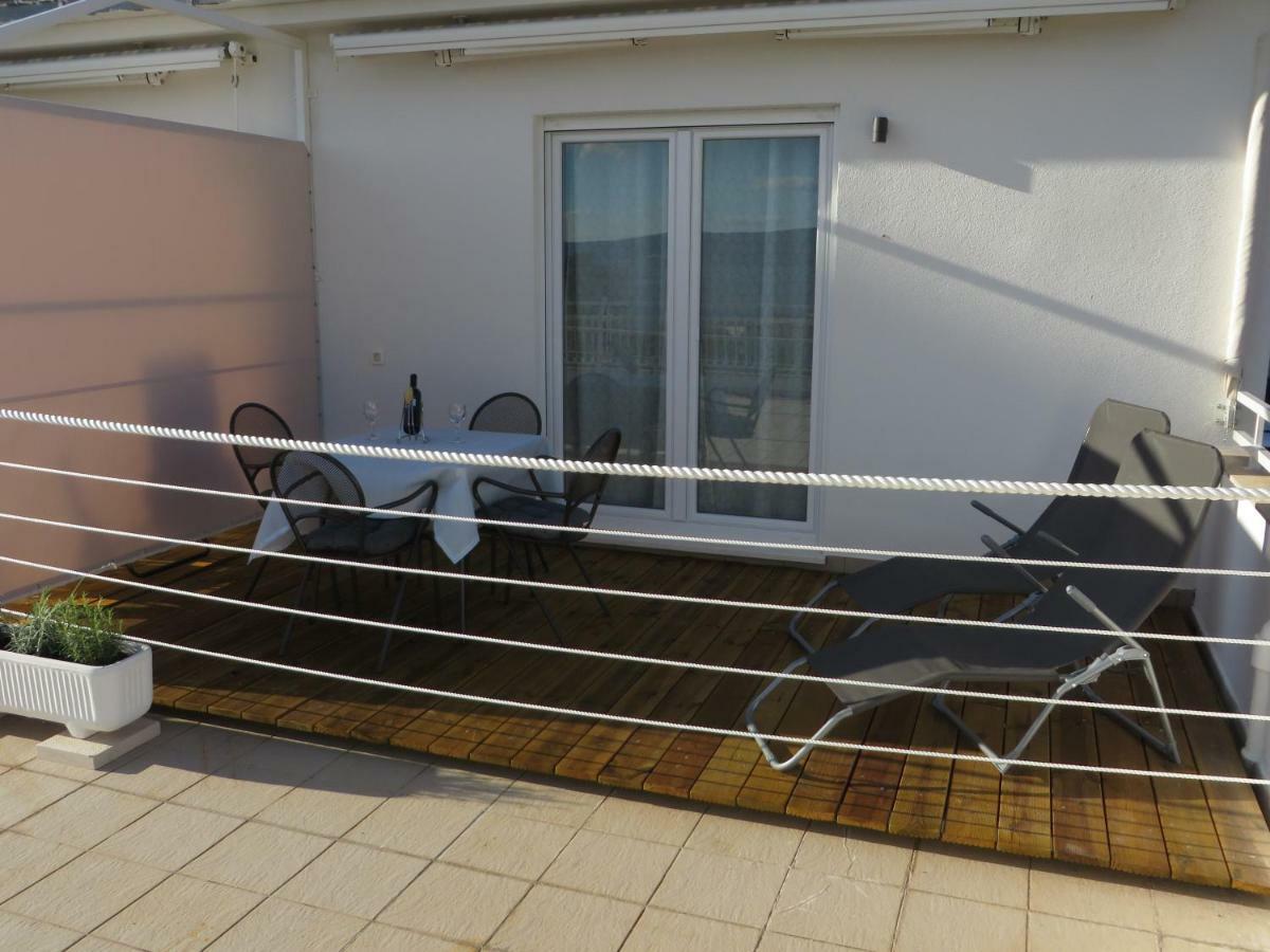 Apartmani Raos ดูกีรัท ภายนอก รูปภาพ